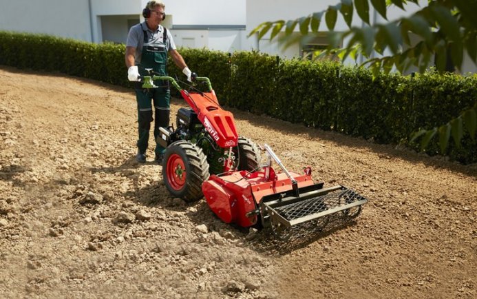 PORTE-OUTILS UNIVERSEL AGRIA 5900 TAIFUN