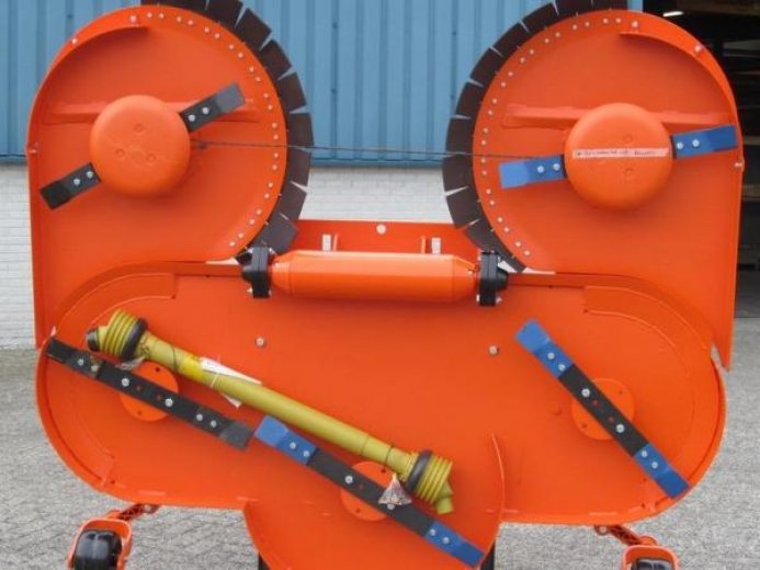 Faucheuse arboricole avec largeur de travail variable - série DR