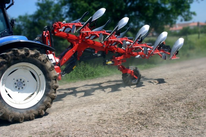 Charrue portée Haut de gamme RW6