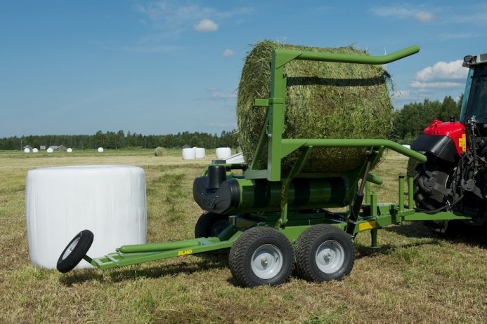enrubanneuse traînée ELHO SILOMATIC 1010
