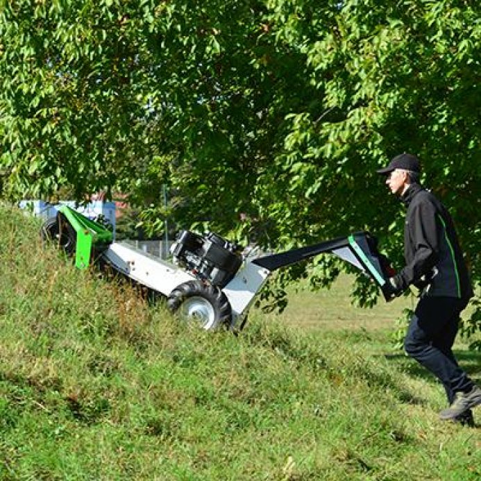 faucheuse AK60